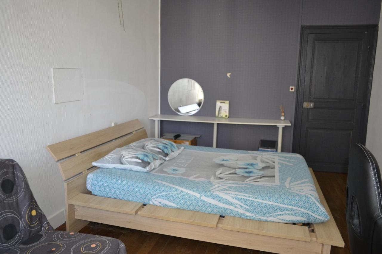 Bed and Breakfast Grande Chambre D'Hote Pour 4 A 5 Personnes Chef-Boutonne Экстерьер фото